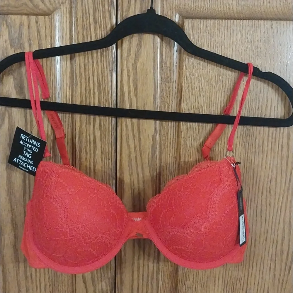 BeMe NY NWT Set Of 3‎ Bras Size 38B Two Lace Demi Cup & One Push-up Plunge Bra